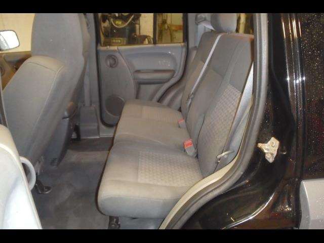 2005 Jeep Liberty Sport 4dr SUV